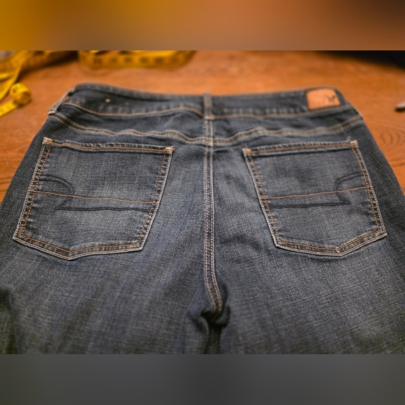 American Eagle Straight Super Stretch Jeans. Sz 14 Regular. Never Worn. No Tags. - Picture 7 of 8